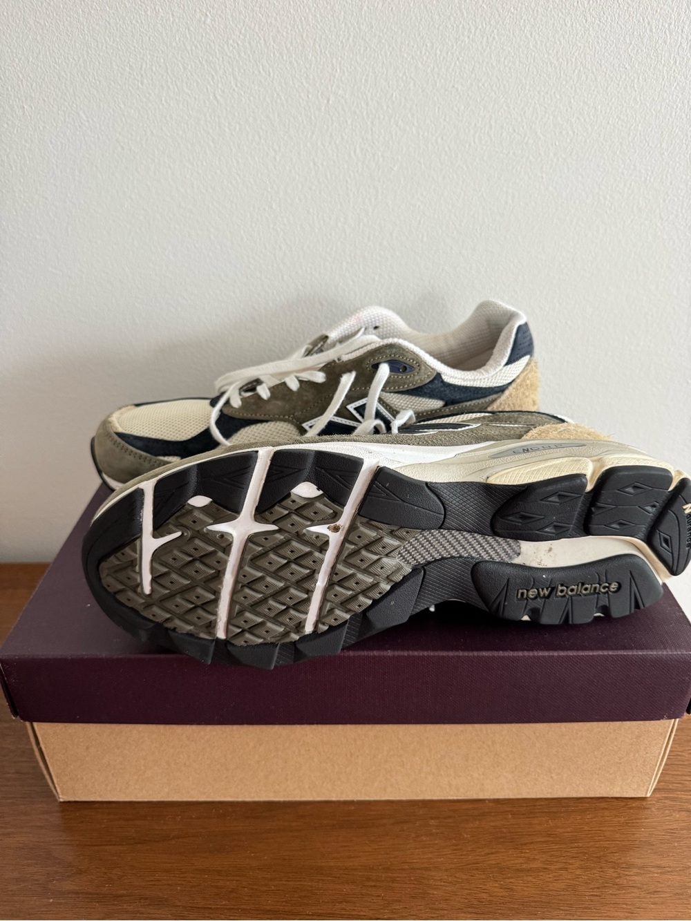 New Balance Olive, Cream & Navy 990v3 Made in USA - Picture 2 of 2